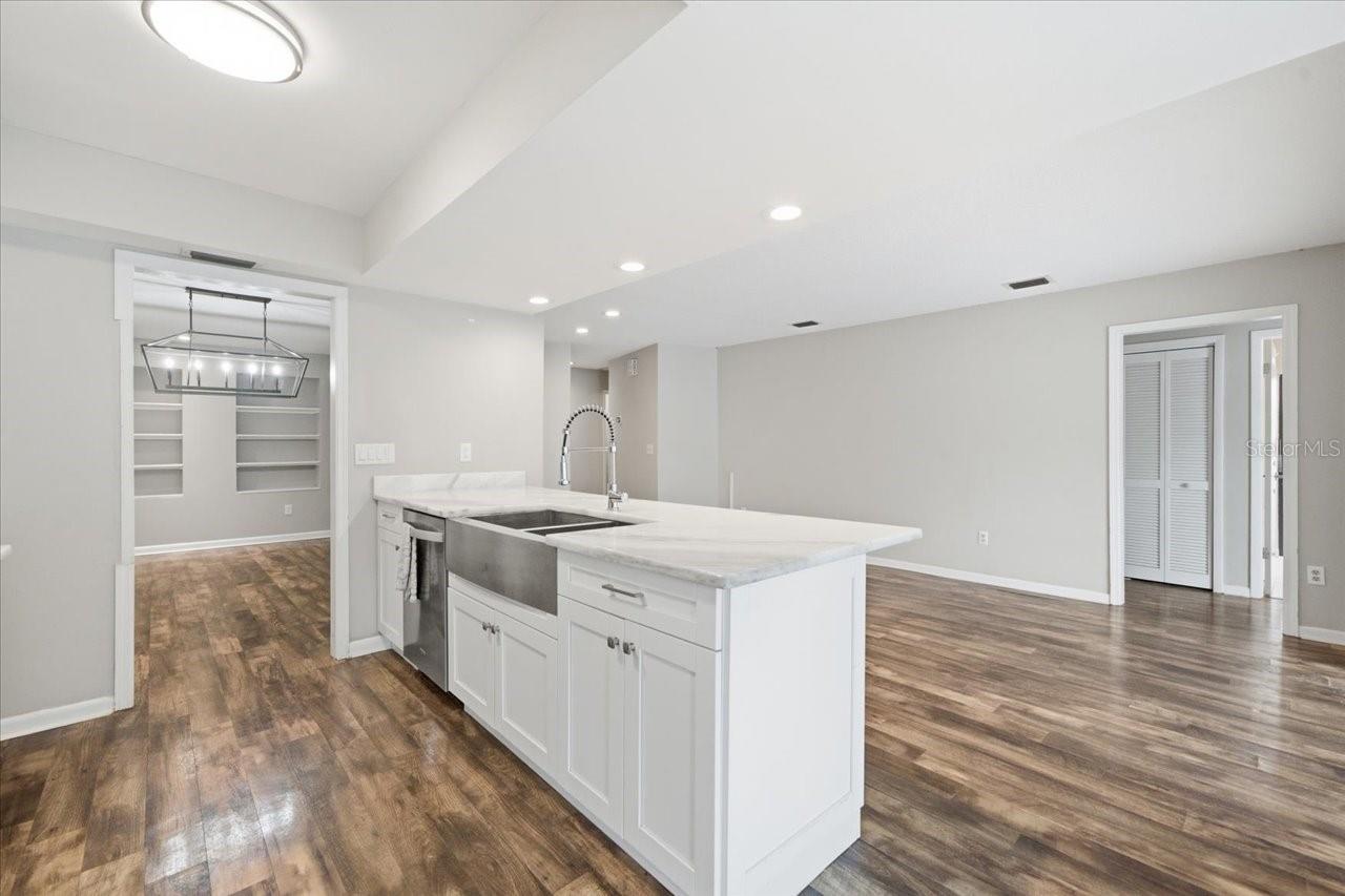 CARROLLWOOD VILLAGE PH 02 UN - Residential