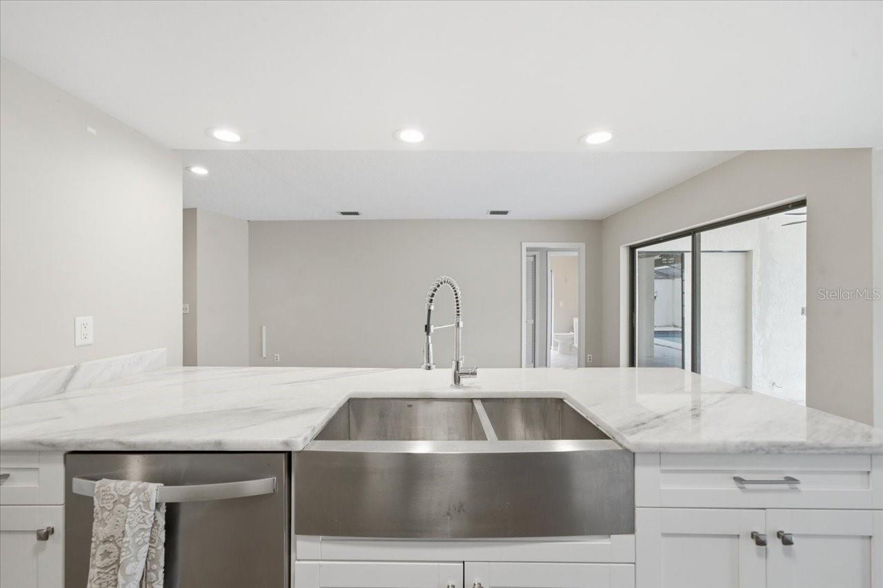 CARROLLWOOD VILLAGE PH 02 UN - Residential
