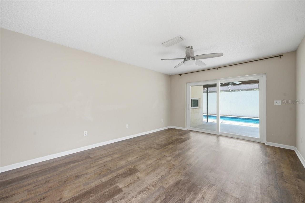 CARROLLWOOD VILLAGE PH 02 UN - Residential