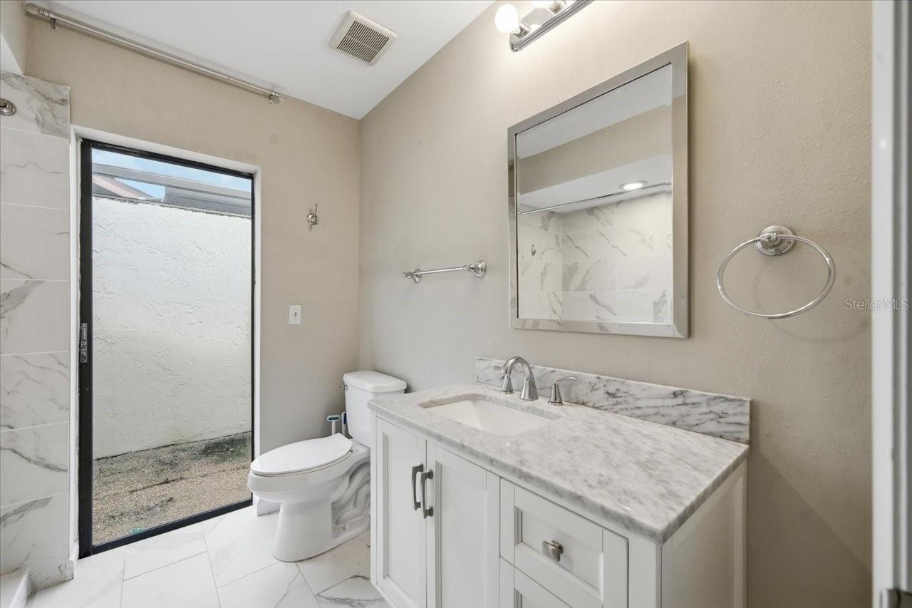 CARROLLWOOD VILLAGE PH 02 UN - Residential