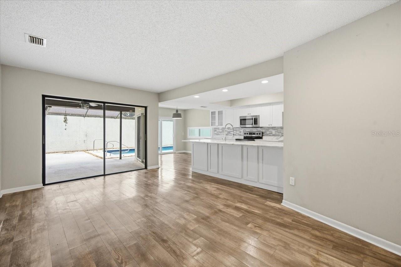 CARROLLWOOD VILLAGE PH 02 UN - Residential