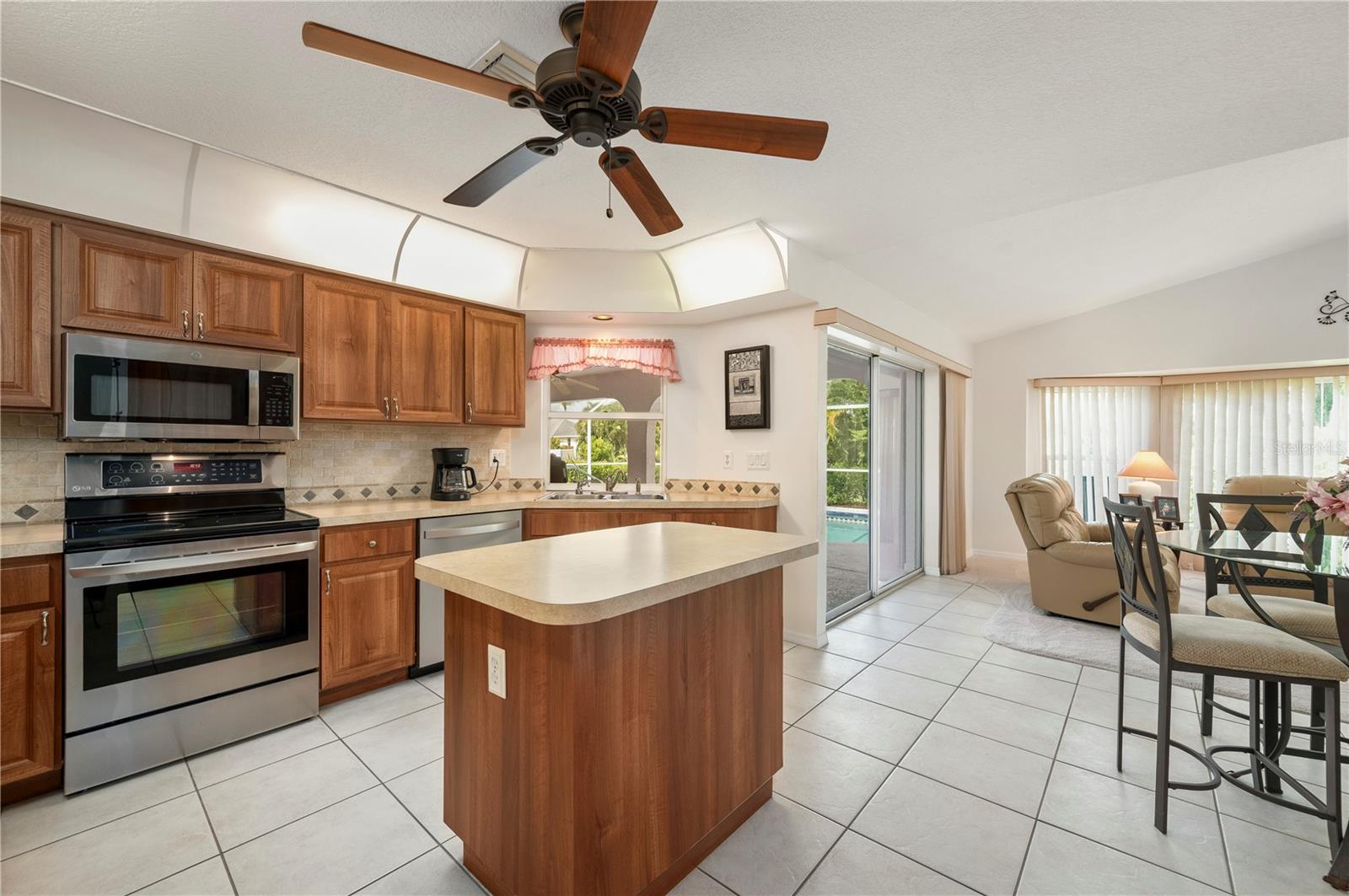 PUNTA GORDA ISLES SEC 23 - Residential