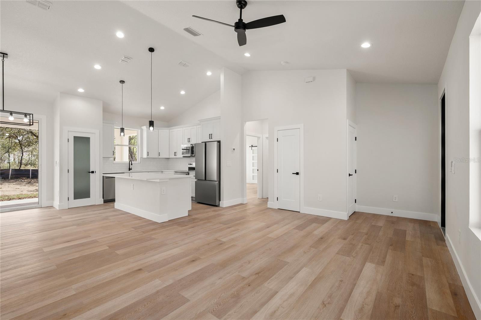 CITRUS SPGS UNIT 03 - Residential
