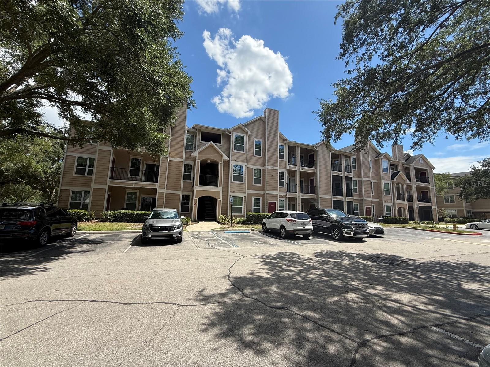 Amazing opportunity on the FIRST FLOOR! Spacious unit with great room, two primary suites, open floor plan, & excellent access to major hwys including the 408, 429, & Turnpike.Lots of restaurant and shopping just steps away. Just painted and ready for new tenants!