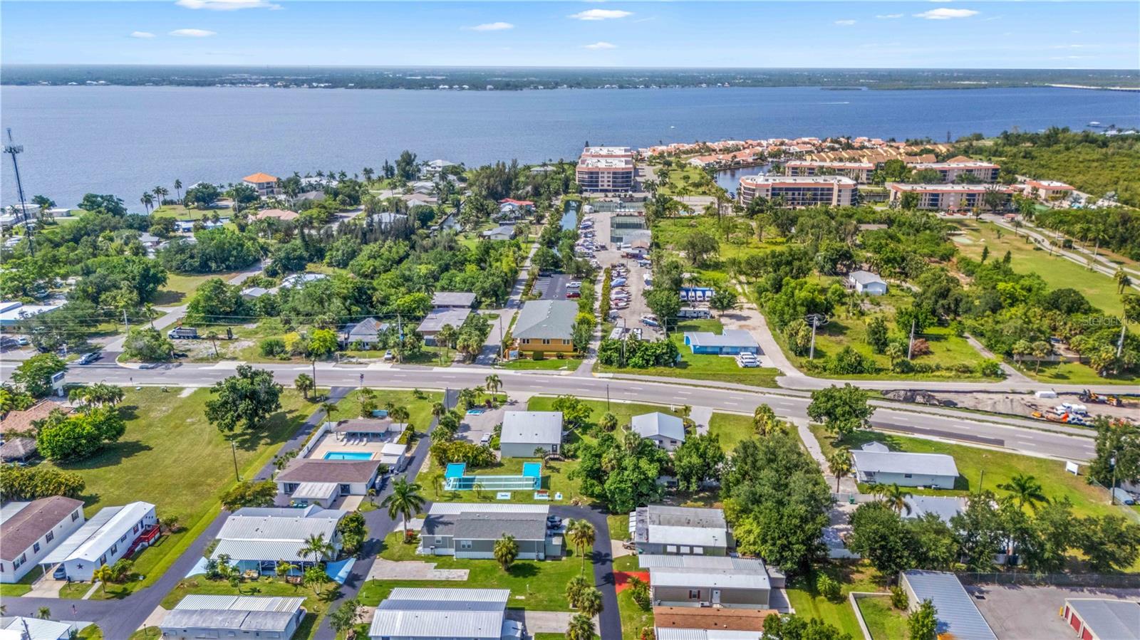 BAY PALMS MOB HOME PARK - Residential