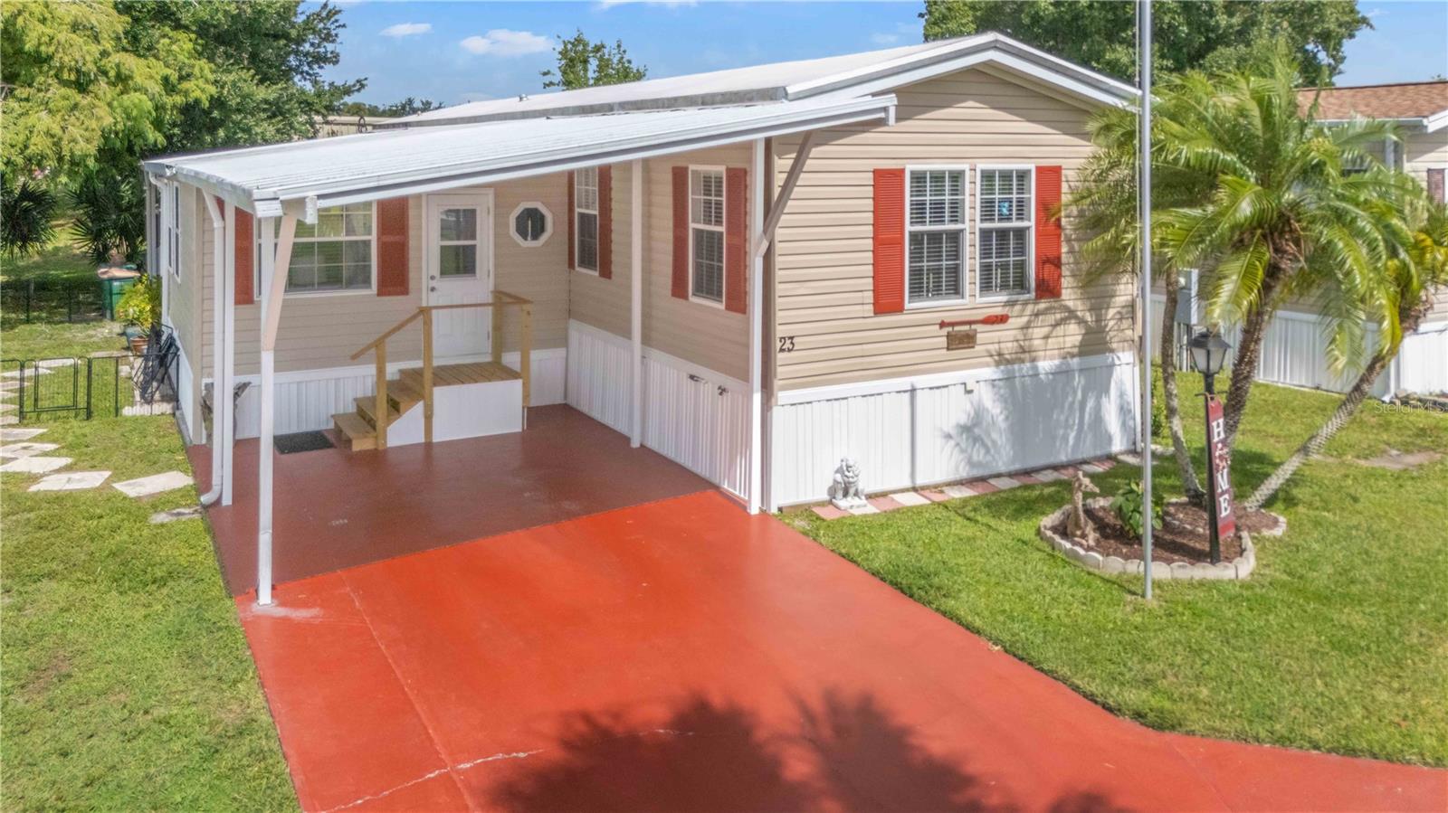 BAY PALMS MOB HOME PARK - Residential