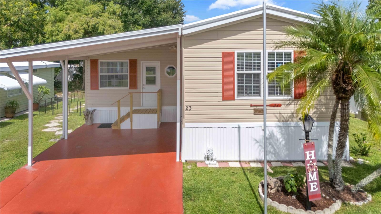 BAY PALMS MOB HOME PARK - Residential