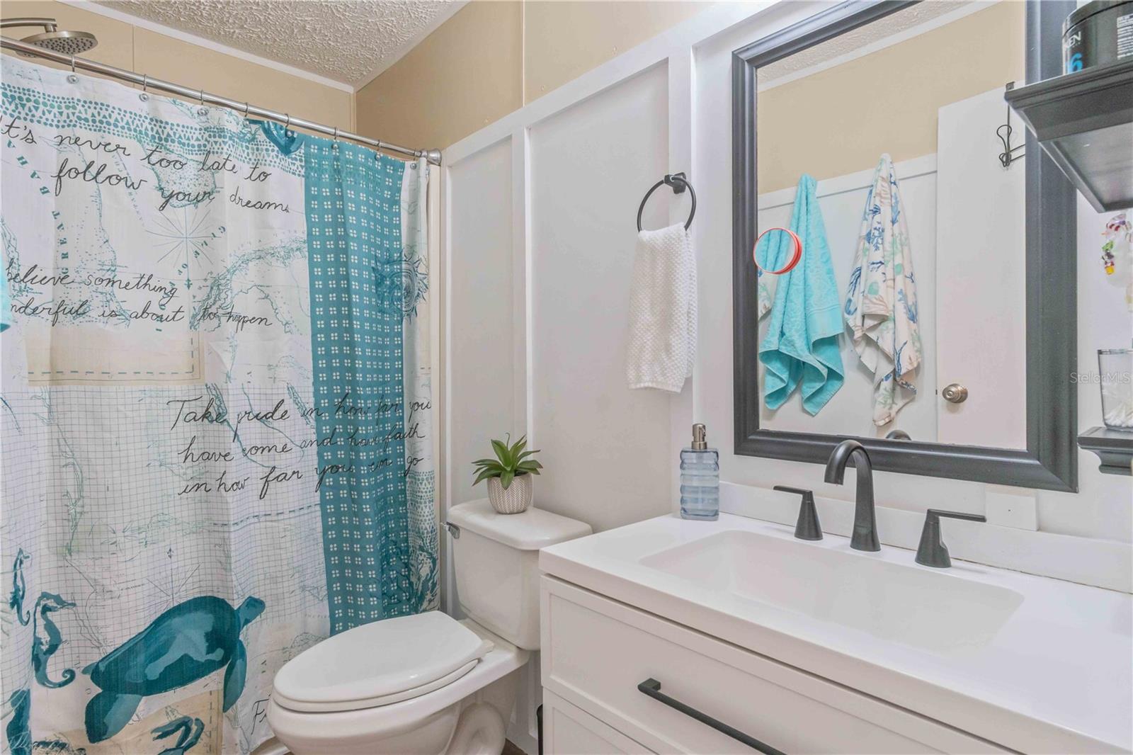 BAY PALMS MOB HOME PARK - Residential