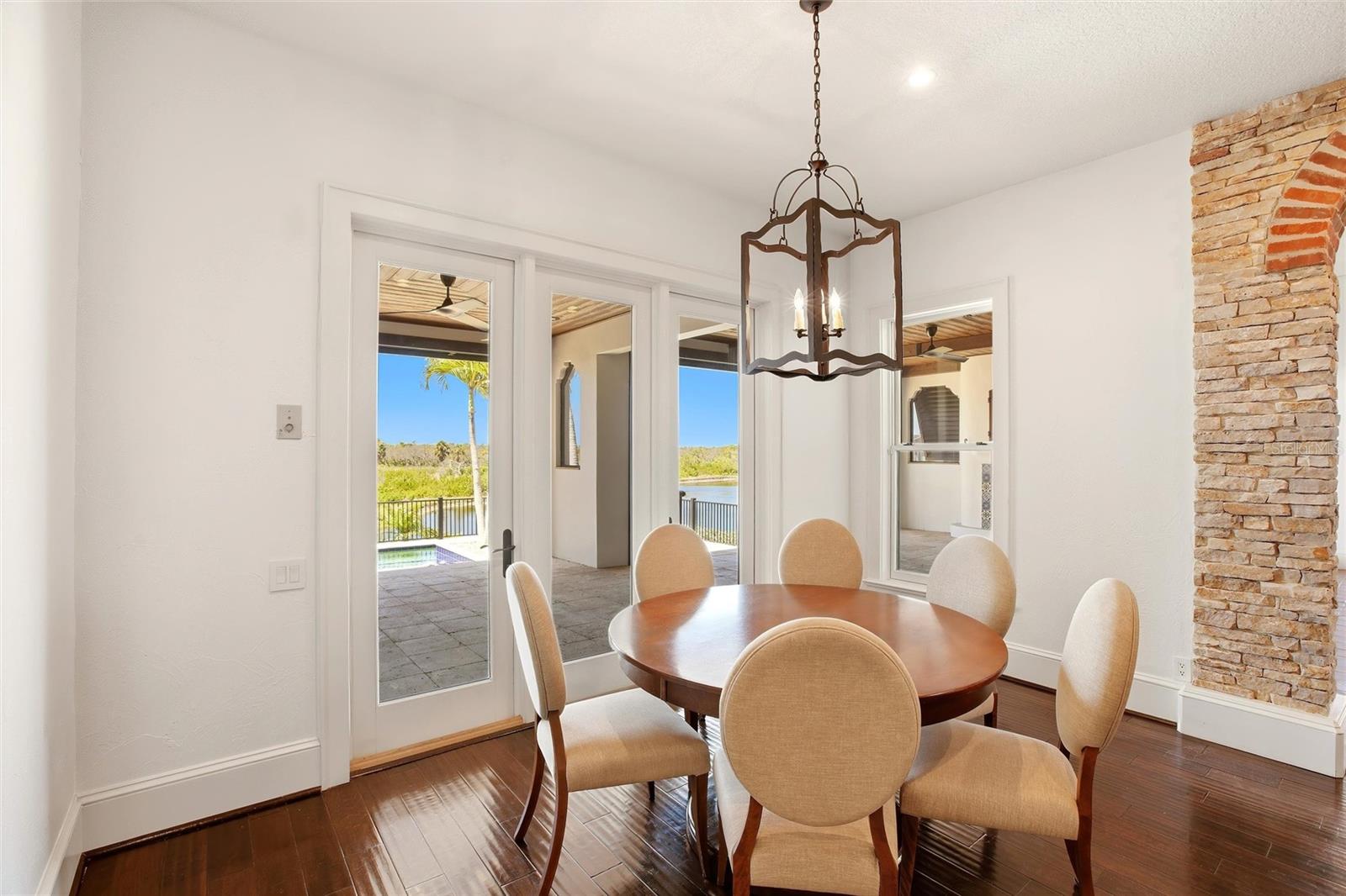 LEGENDS BAY - Residential