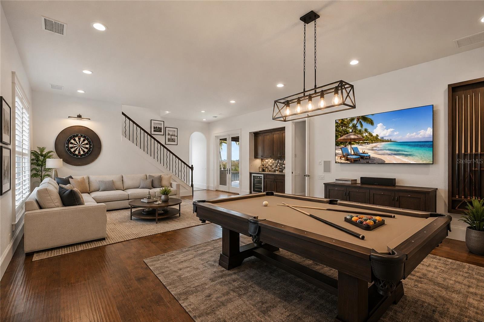 LEGENDS BAY - Residential