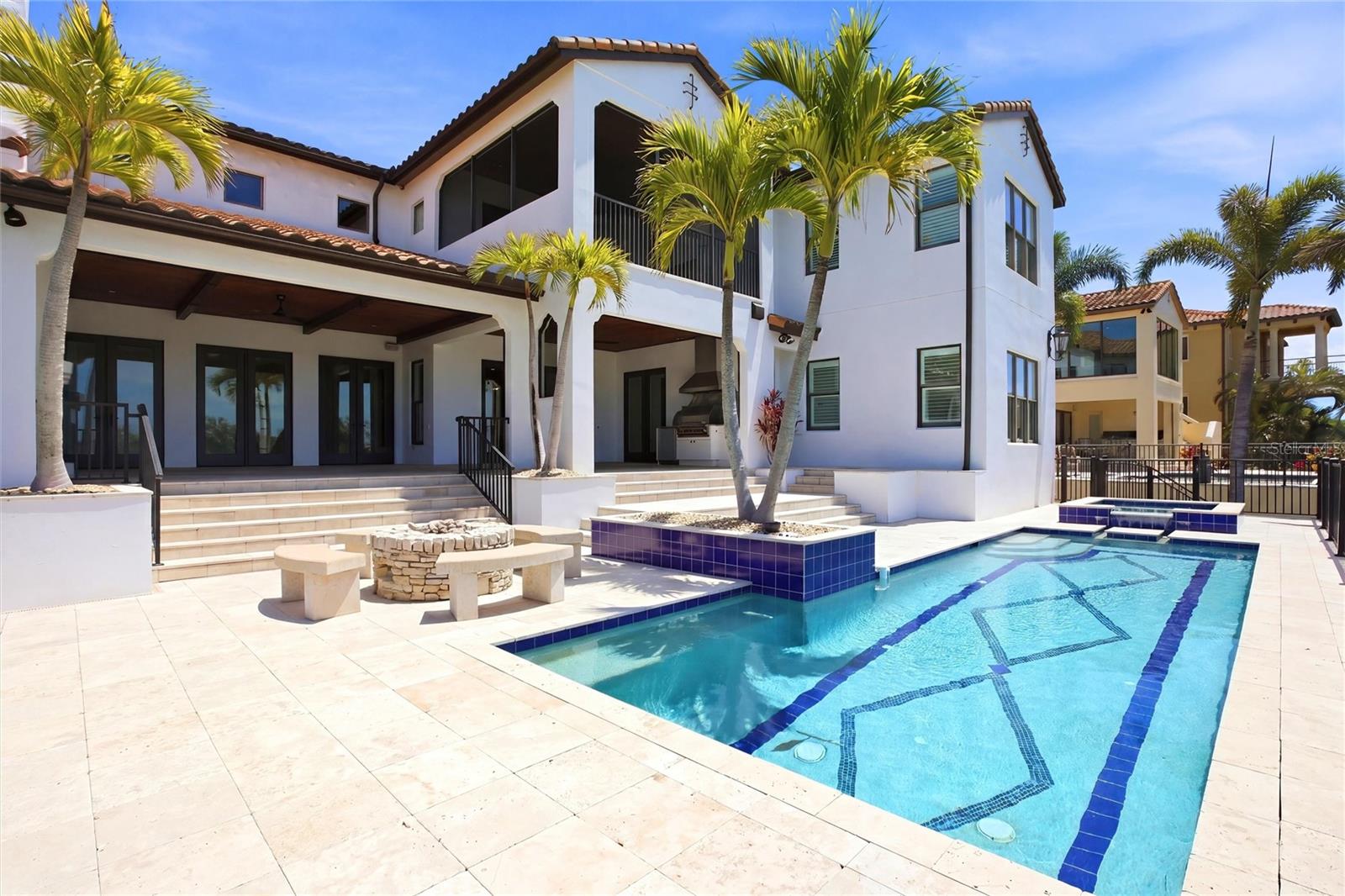 LEGENDS BAY - Residential