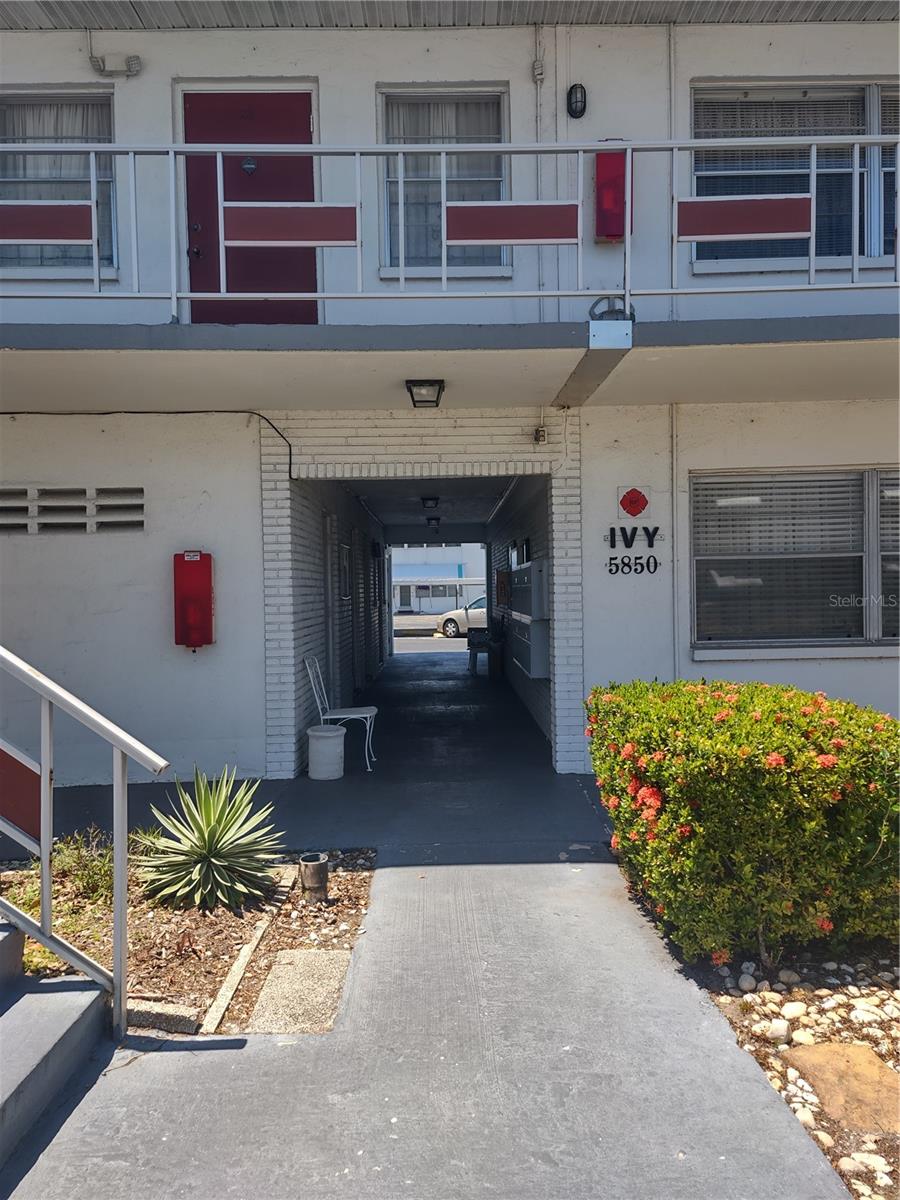 TOWN APTS CONDO - Residential