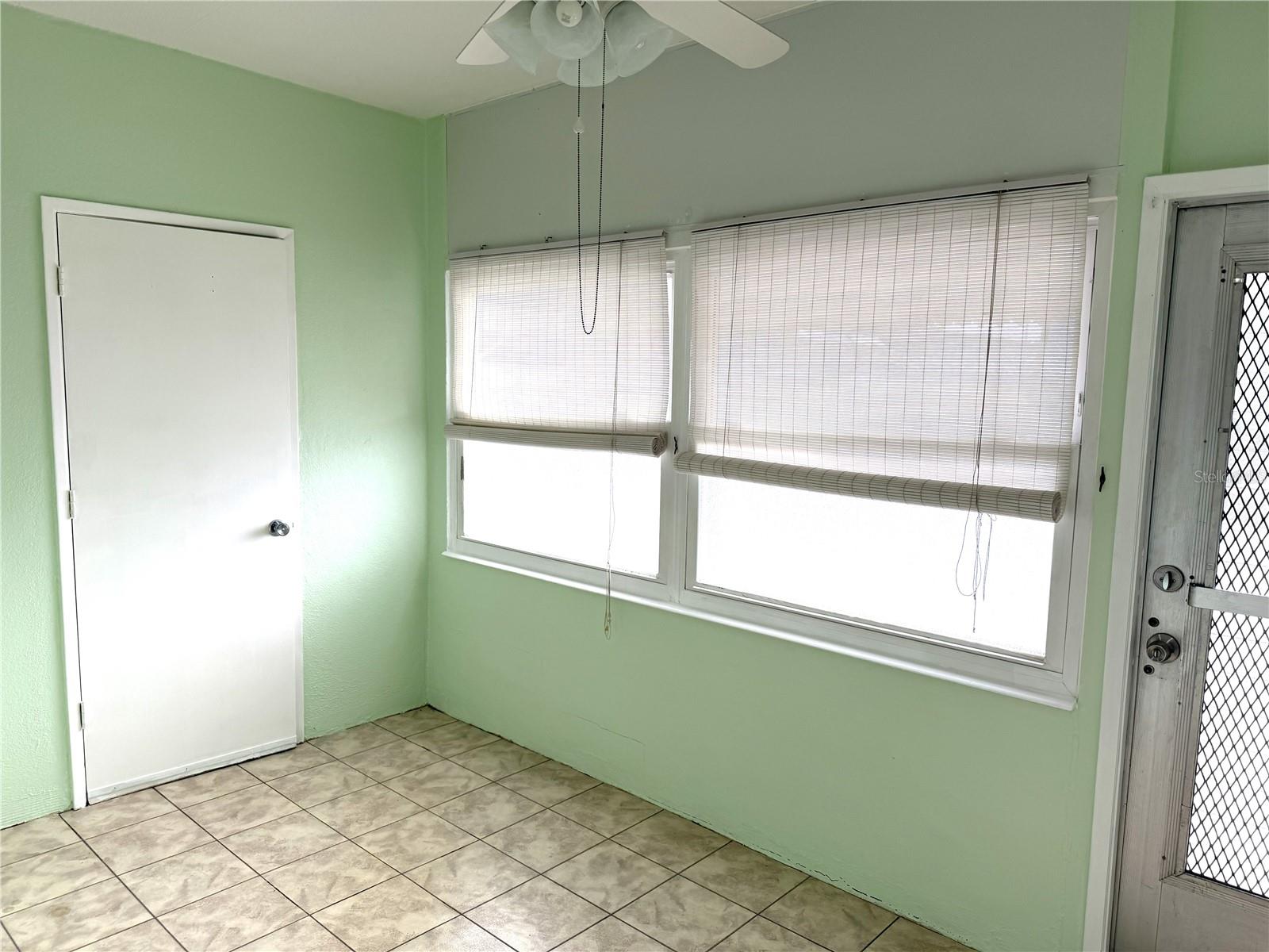 TOWN APTS CONDO - Residential