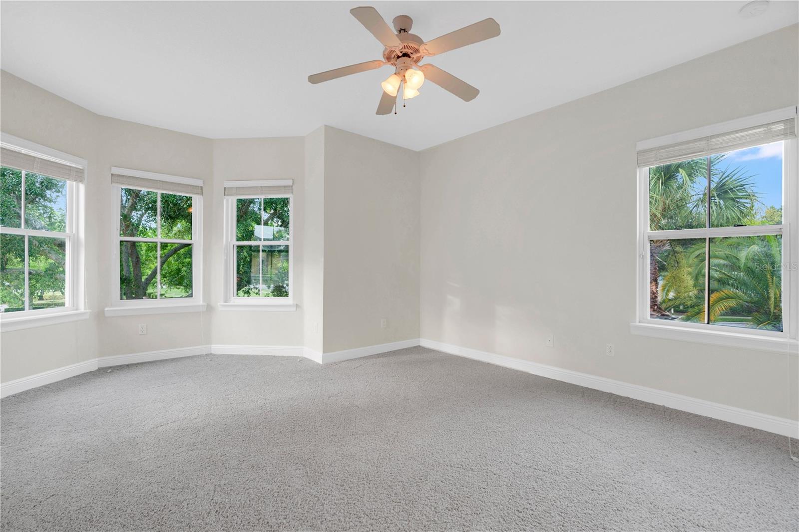 THORNHILL - Residential