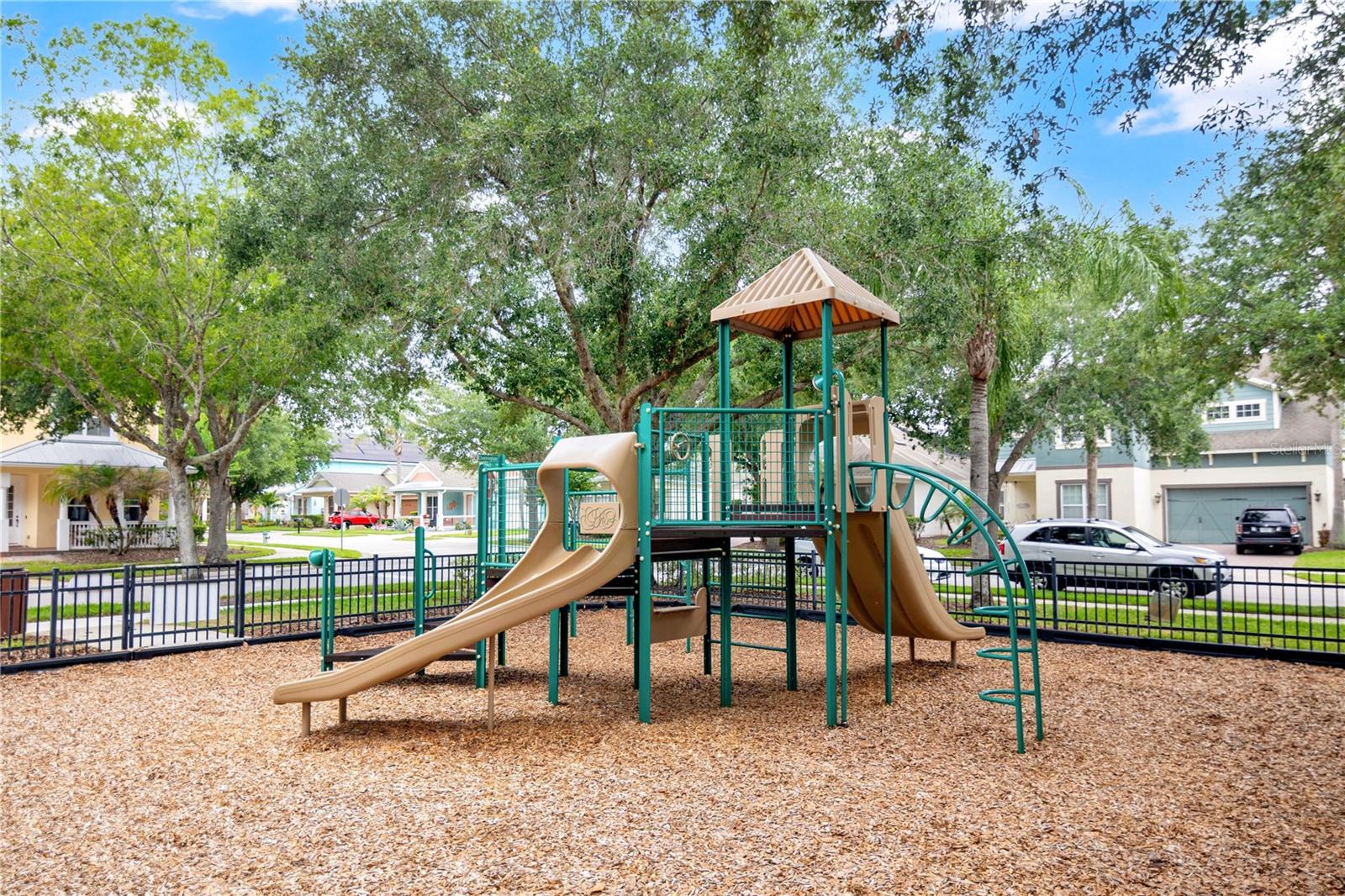 THORNHILL - Residential