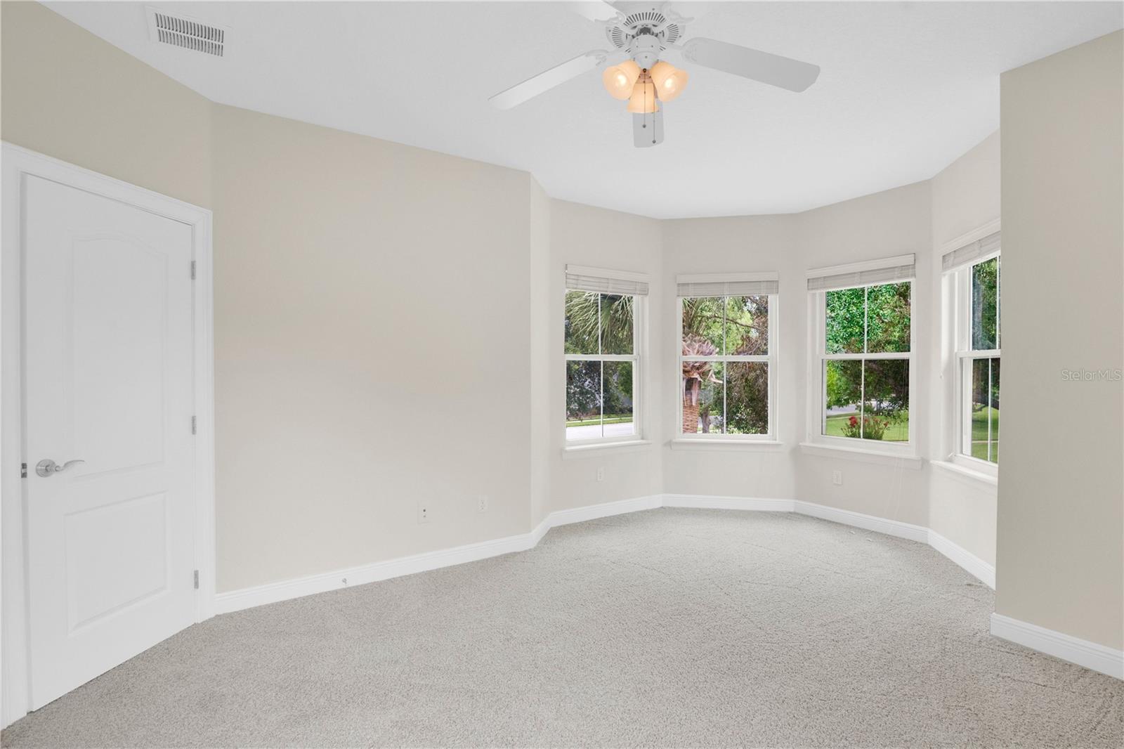 THORNHILL - Residential