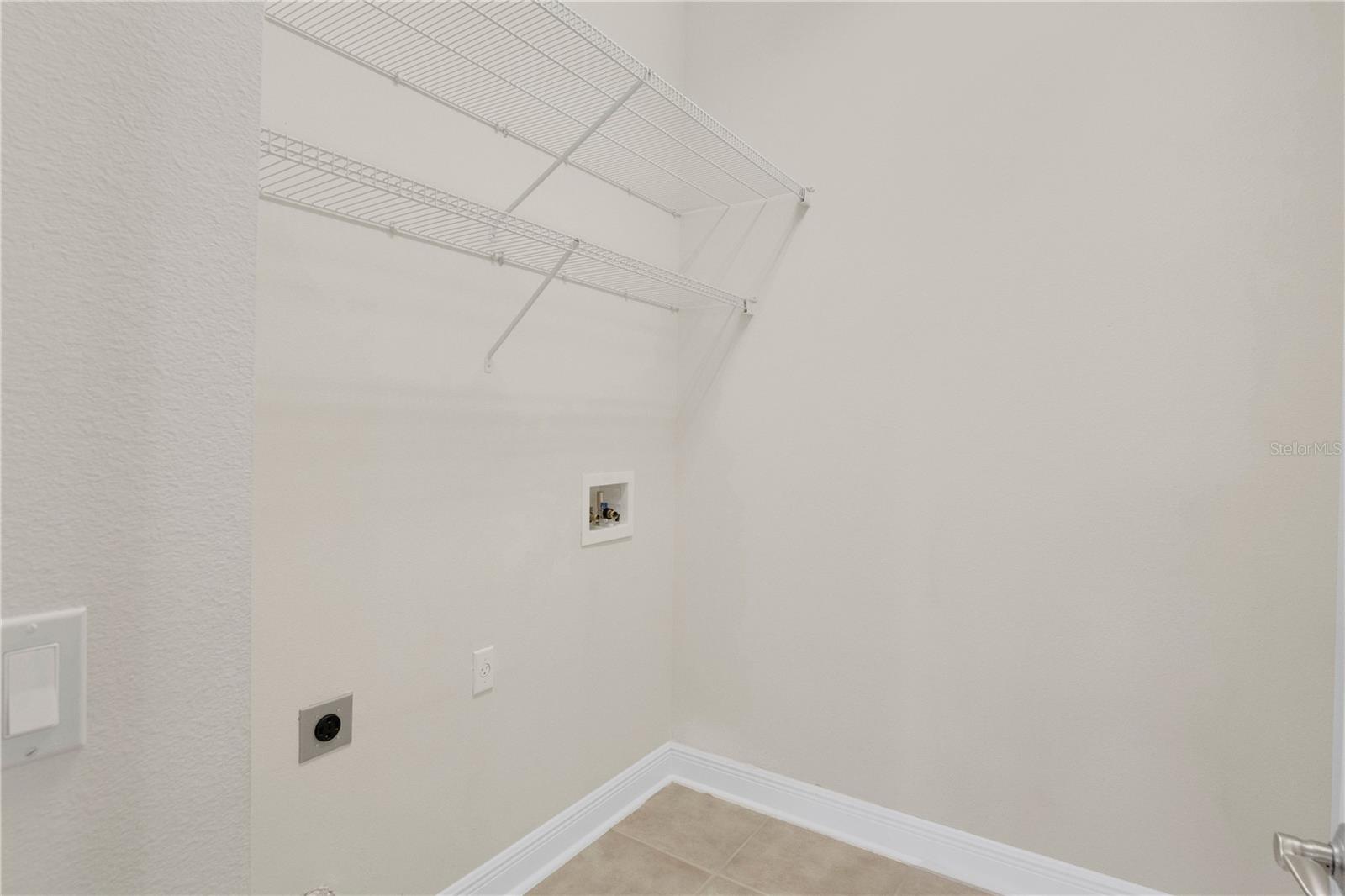 THORNHILL - Residential