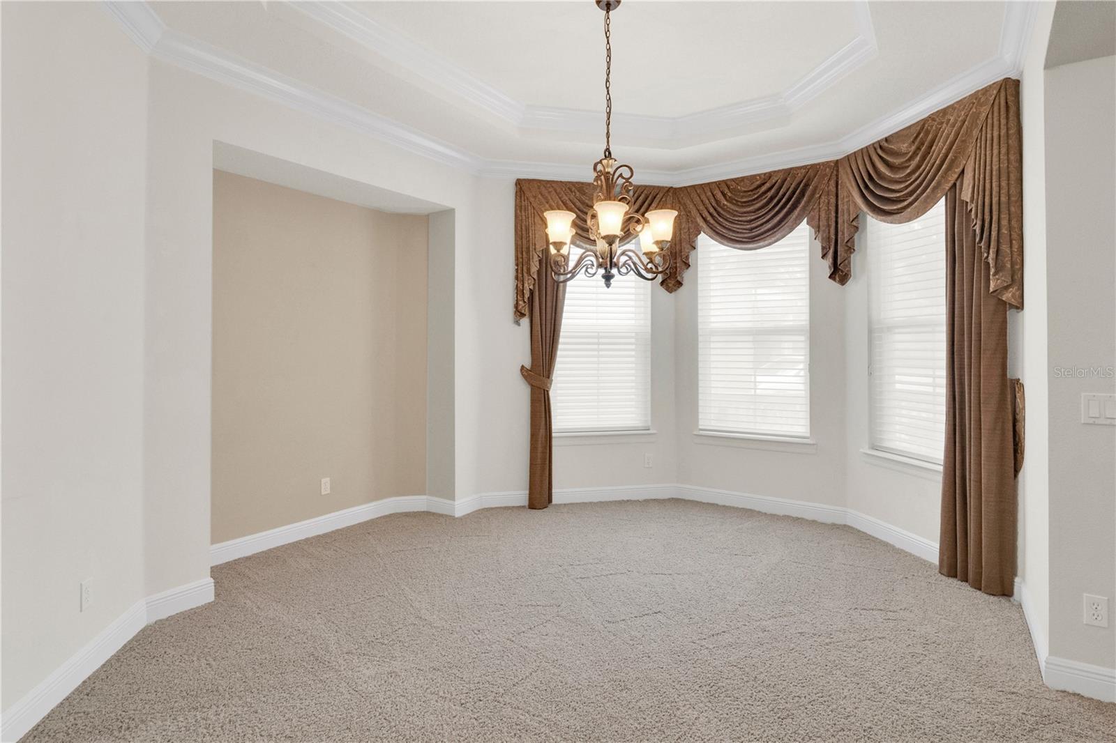 THORNHILL - Residential