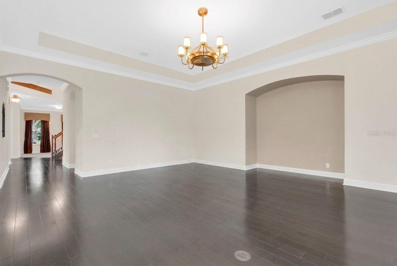 THORNHILL - Residential