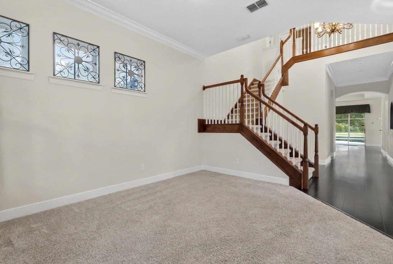 THORNHILL - Residential