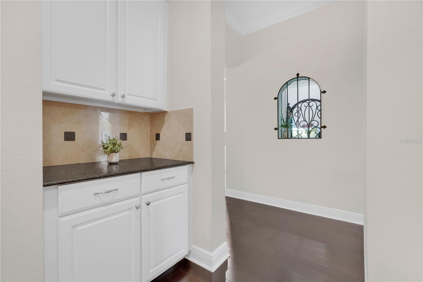 THORNHILL - Residential