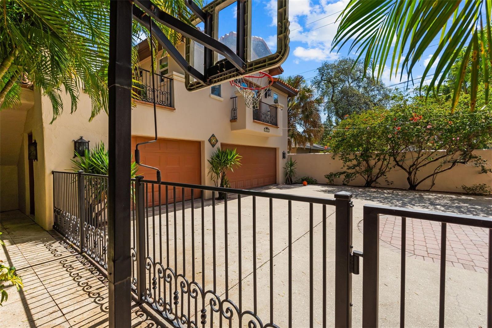 BEACH PARK - Residential