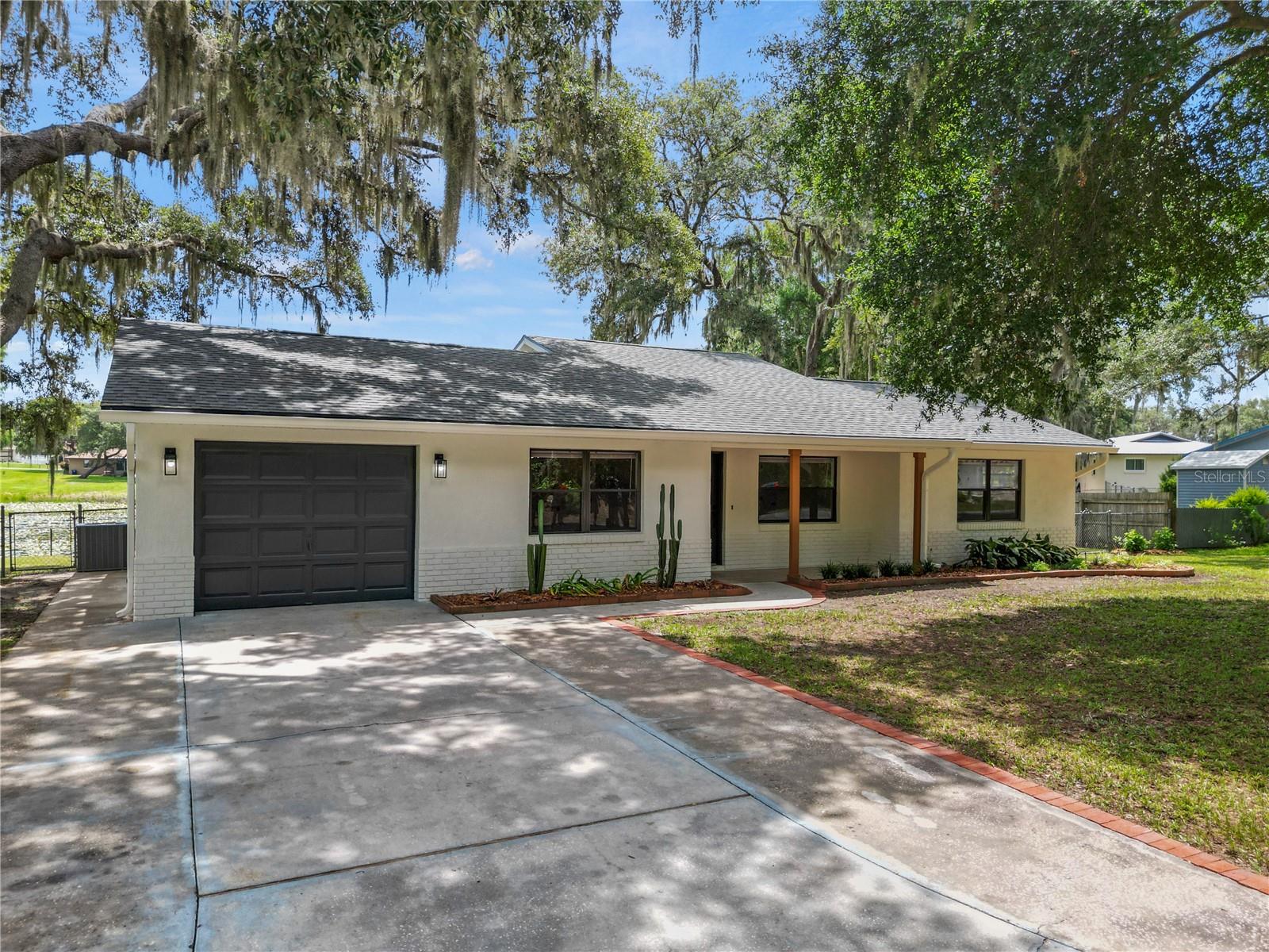 WATER OAKS - Residential