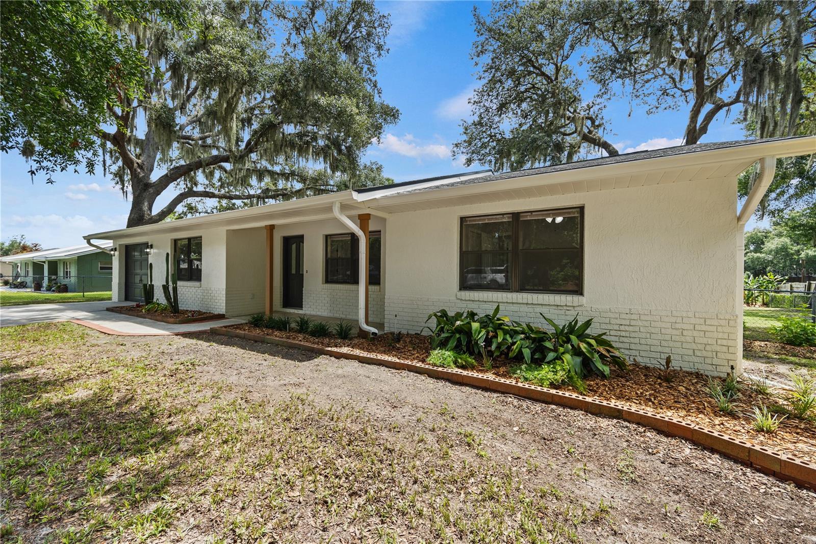 WATER OAKS - Residential