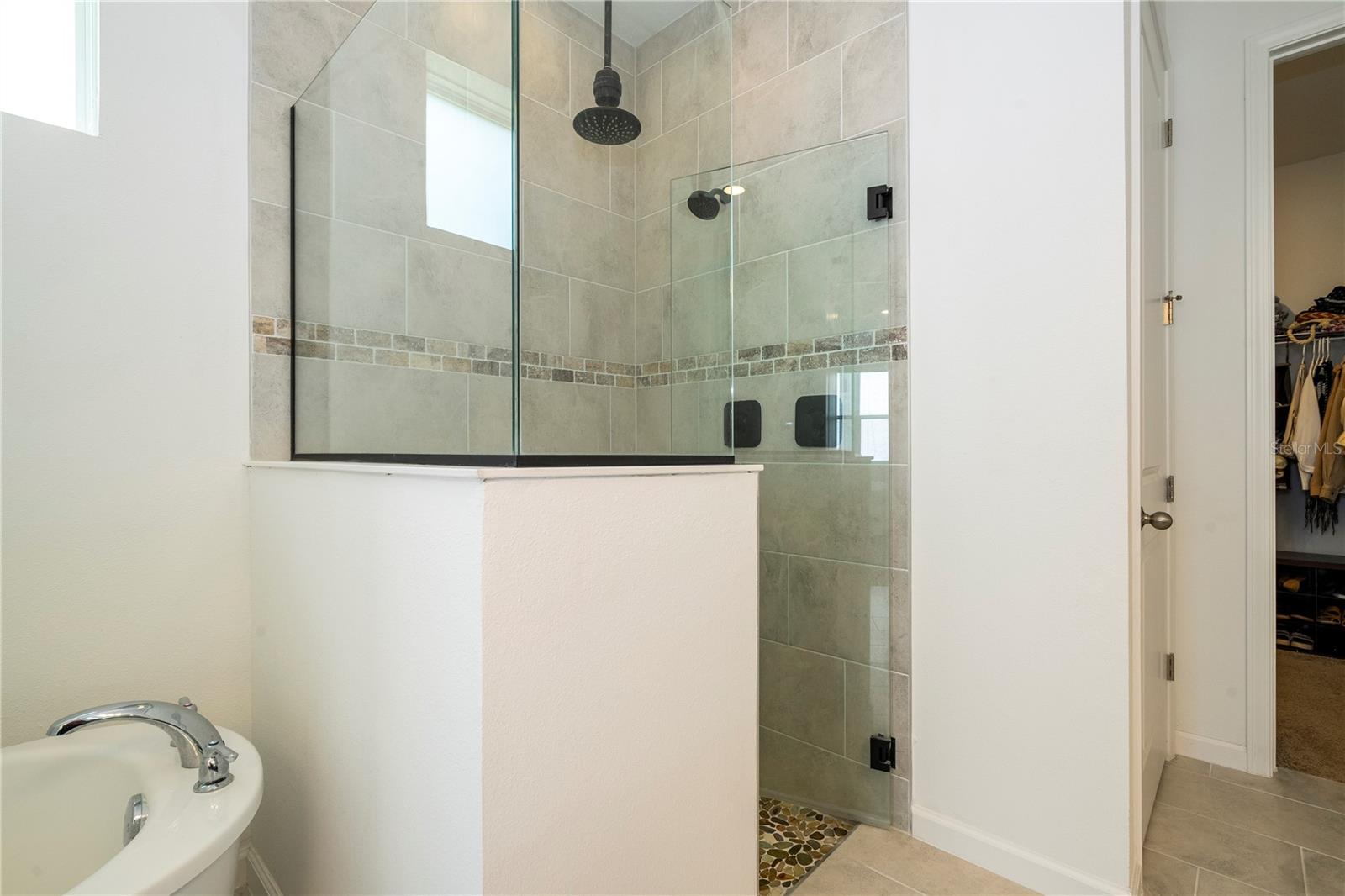 LAKESIDE/HAMLIN - Residential
