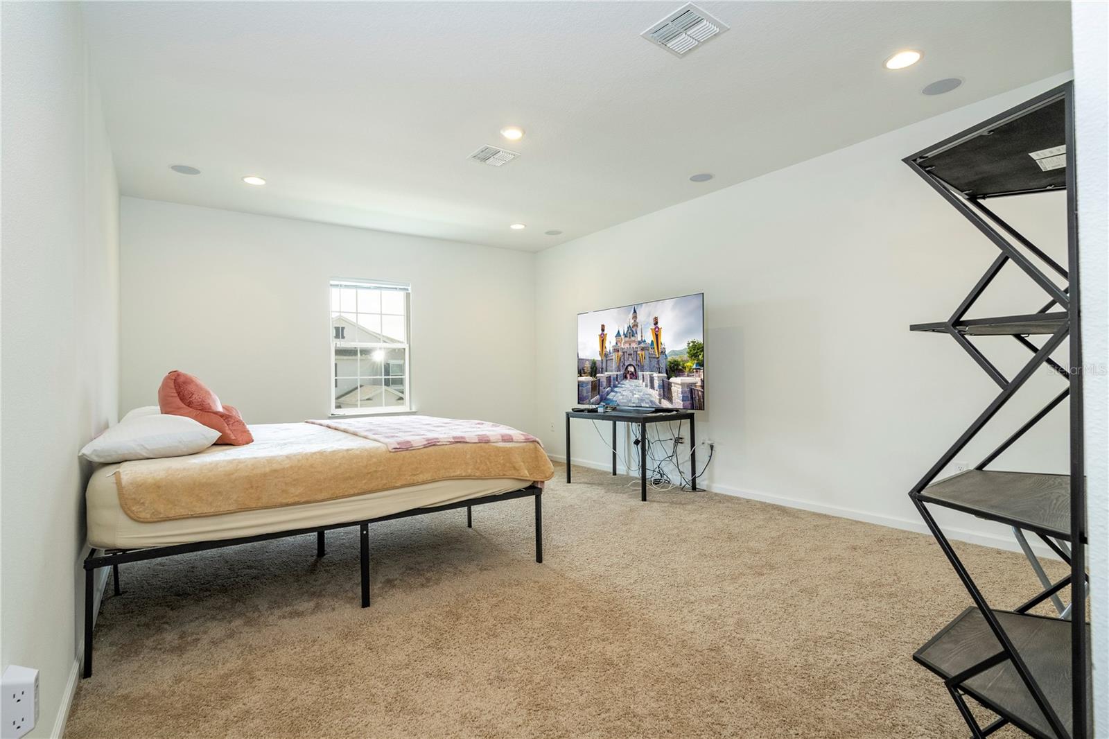 LAKESIDE/HAMLIN - Residential