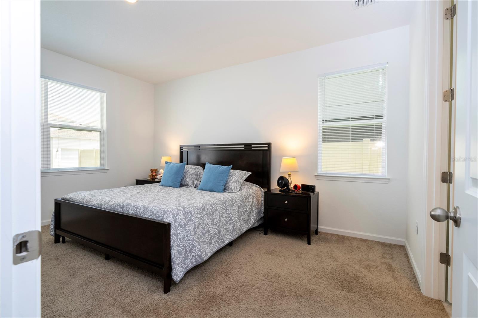 LAKESIDE/HAMLIN - Residential