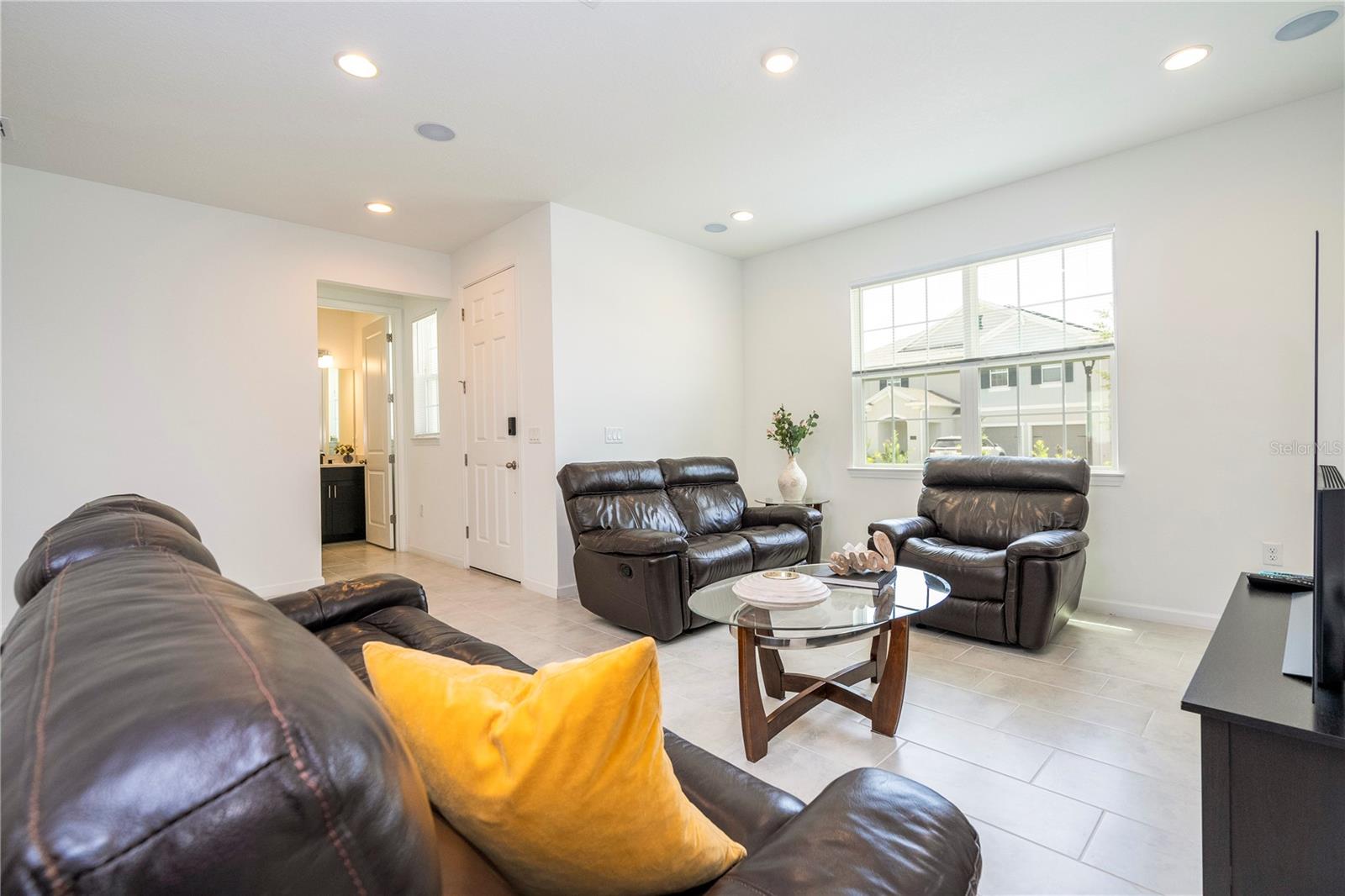 LAKESIDE/HAMLIN - Residential