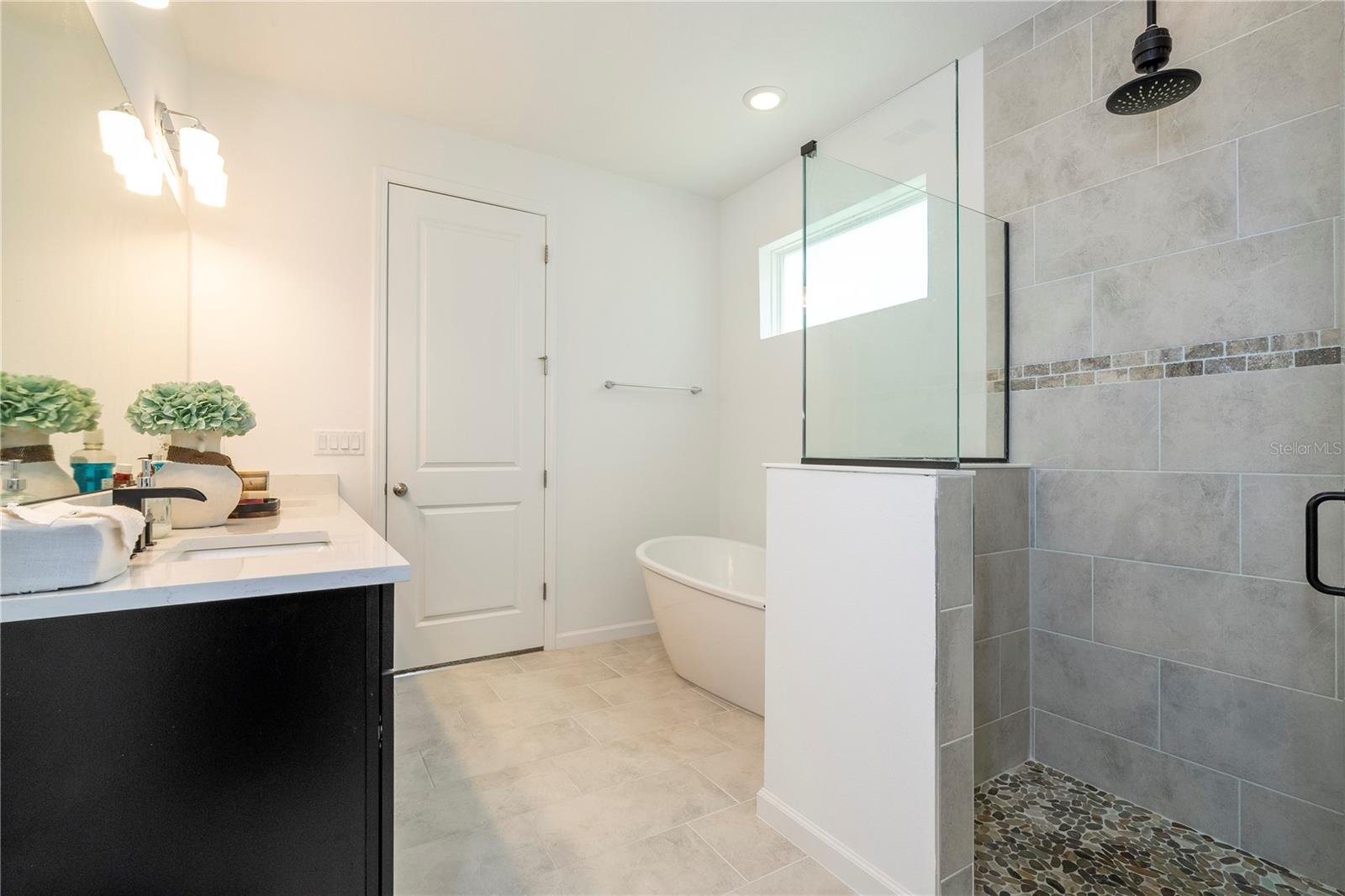 LAKESIDE/HAMLIN - Residential