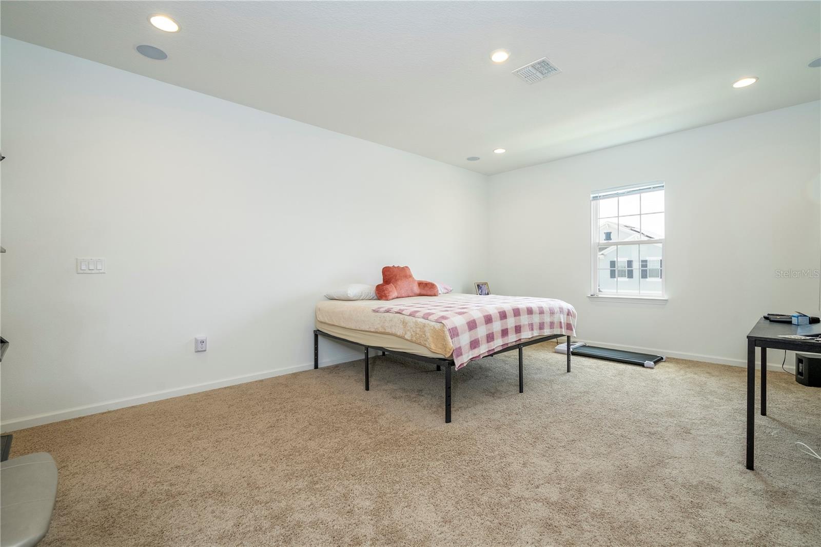LAKESIDE/HAMLIN - Residential