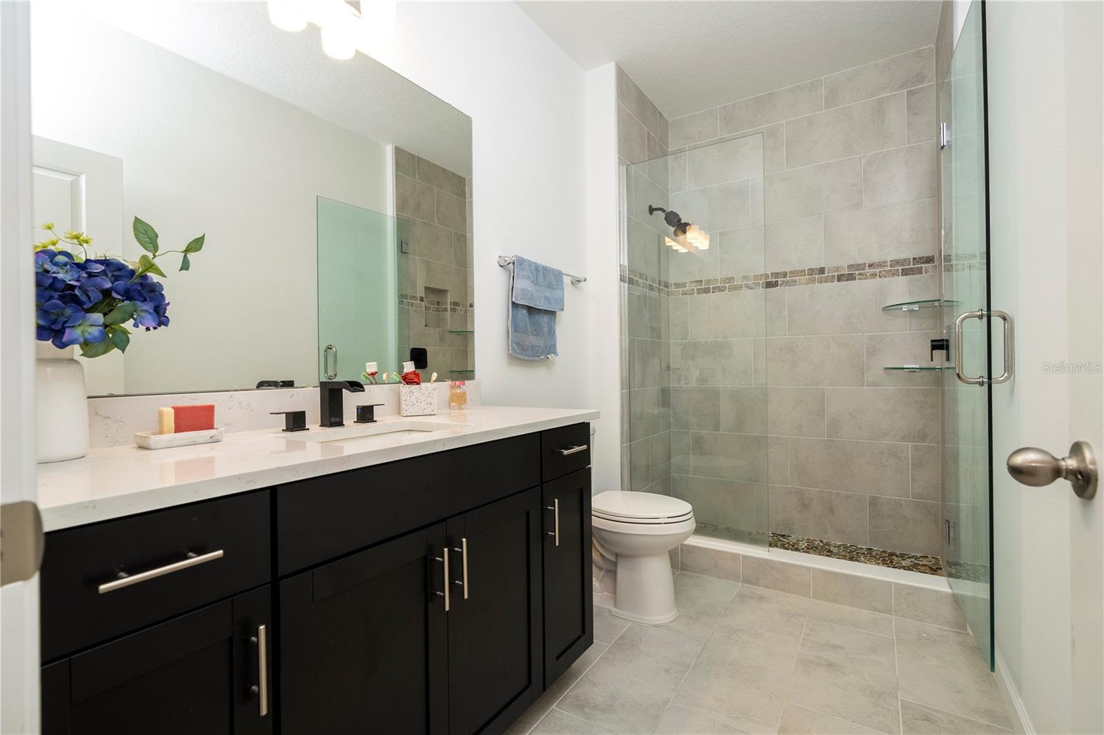 LAKESIDE/HAMLIN - Residential