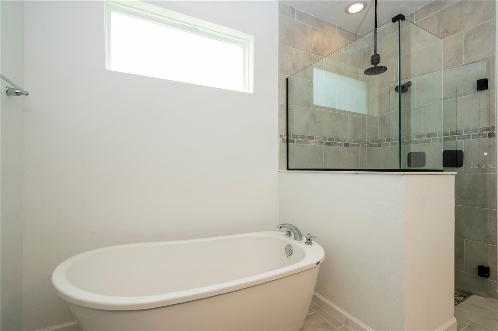 LAKESIDE/HAMLIN - Residential