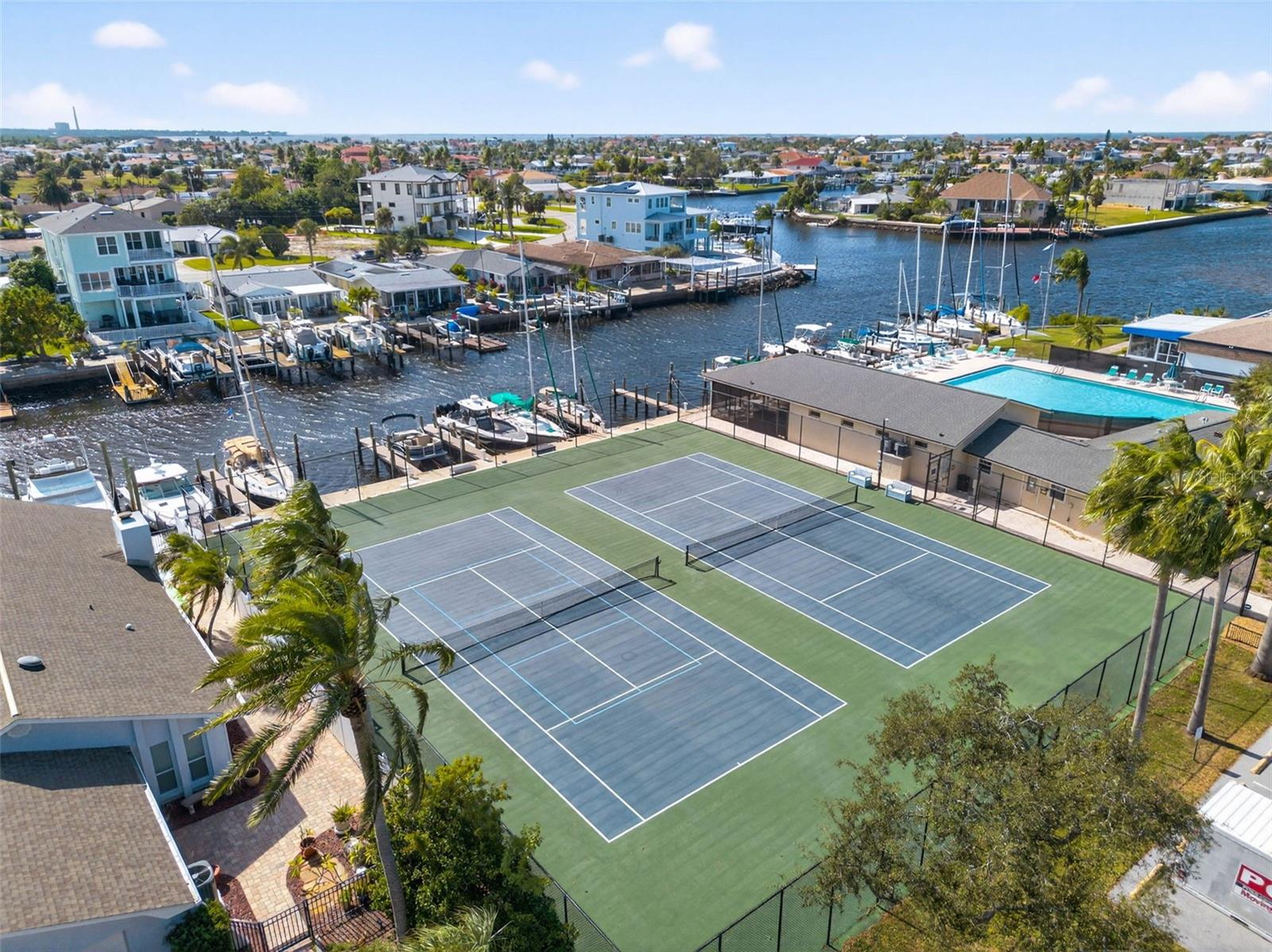 GULF HARBORS WOODLANDS SEC 30C - Residential