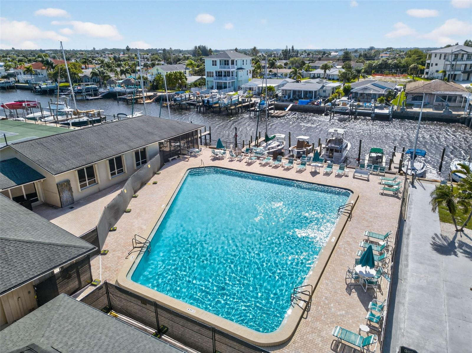 GULF HARBORS WOODLANDS SEC 30C - Residential