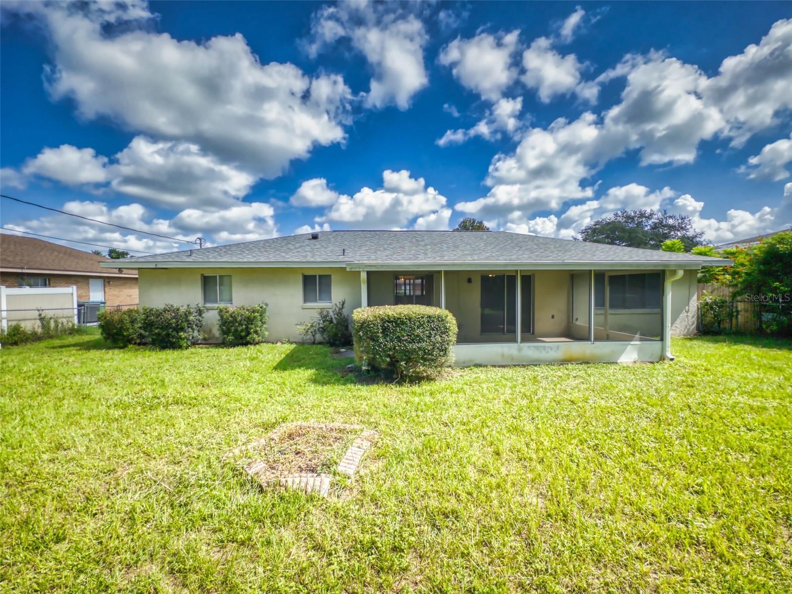 DELTONA LAKES UNIT 07 - Residential