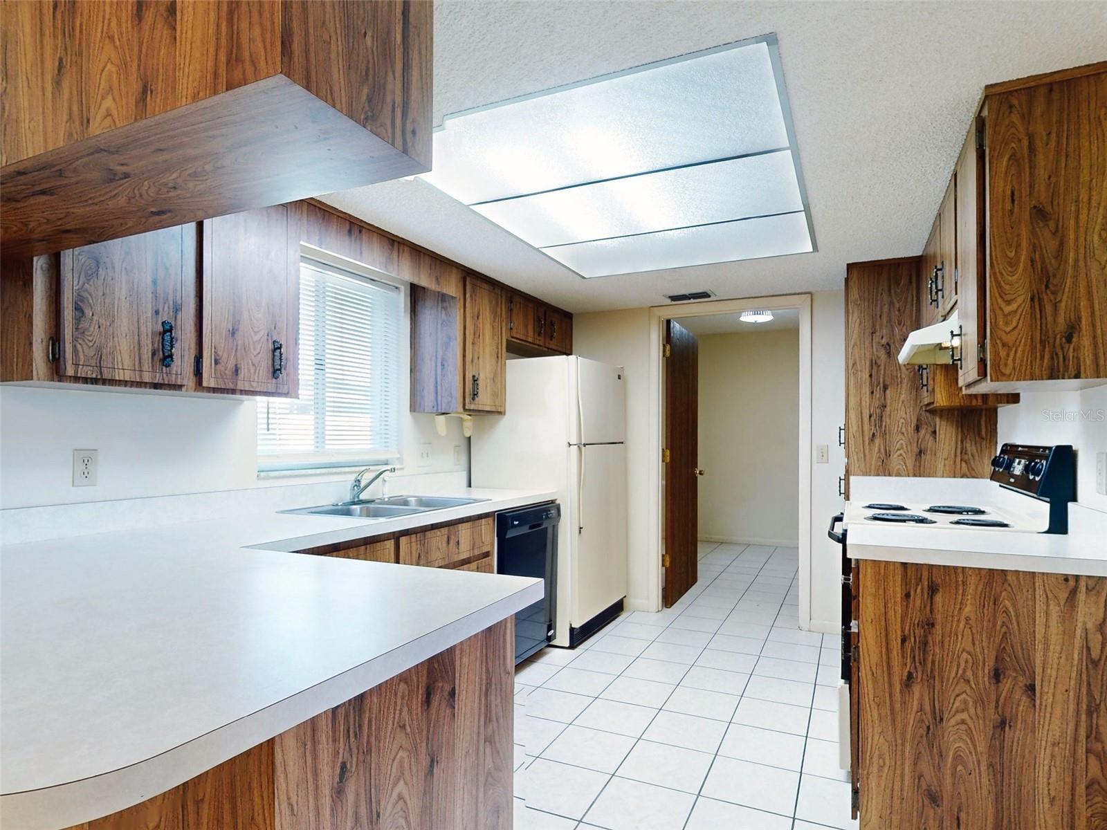 DELTONA LAKES UNIT 07 - Residential