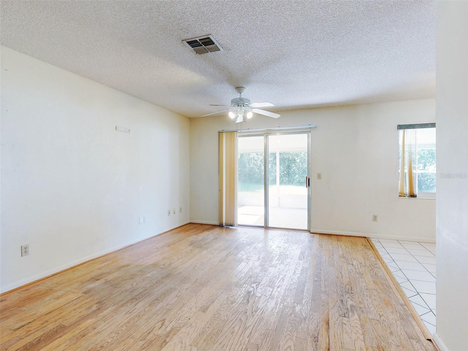 DELTONA LAKES UNIT 07 - Residential