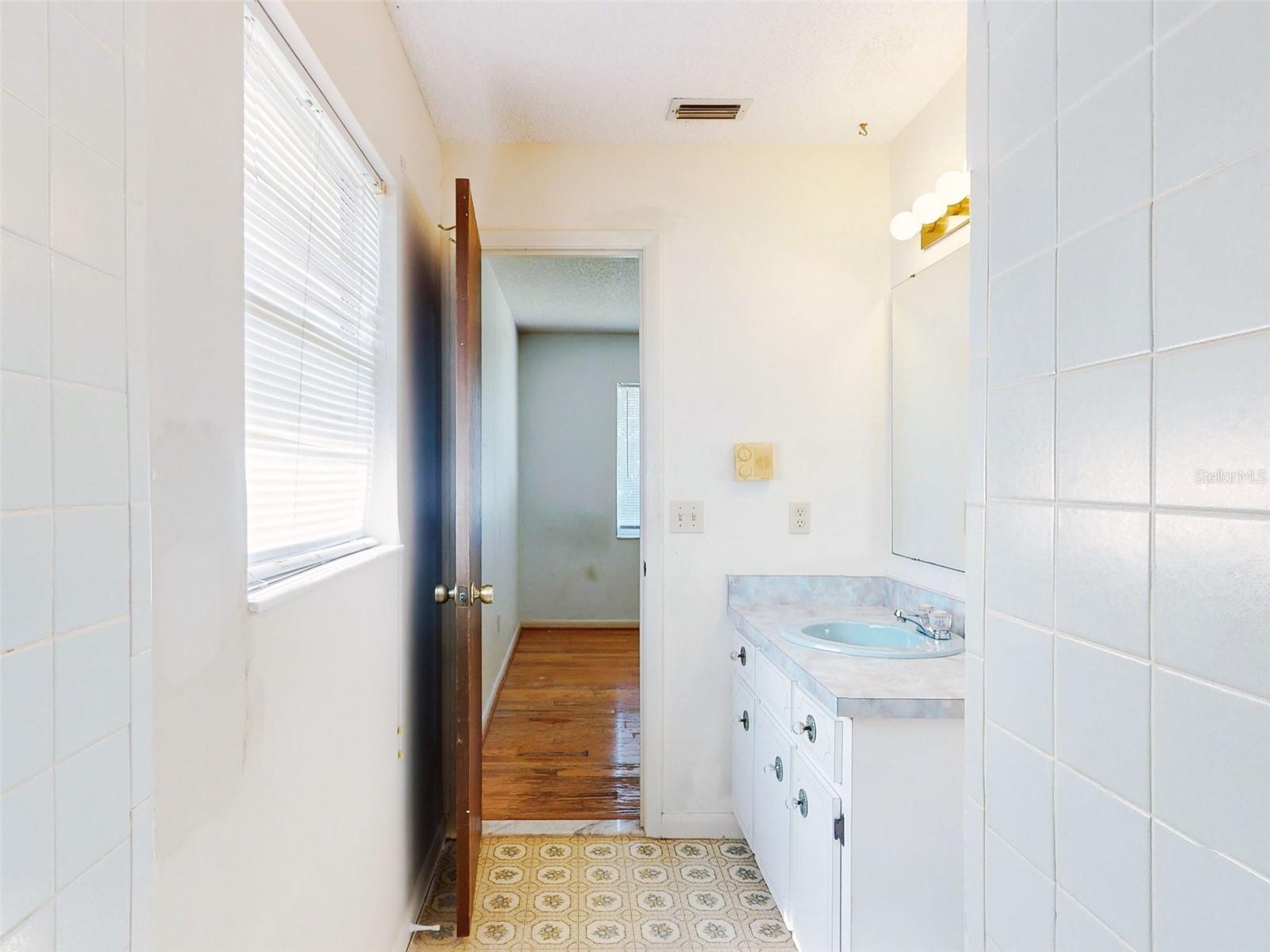 DELTONA LAKES UNIT 07 - Residential