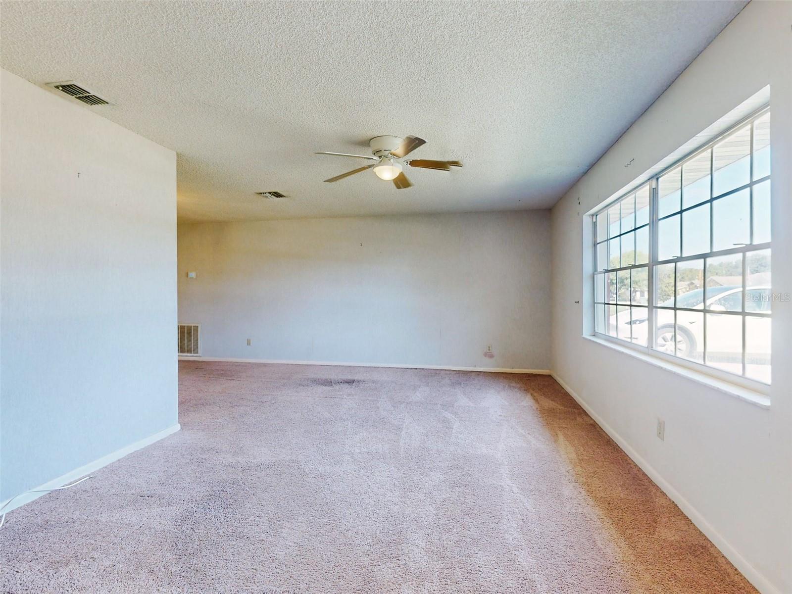 DELTONA LAKES UNIT 07 - Residential