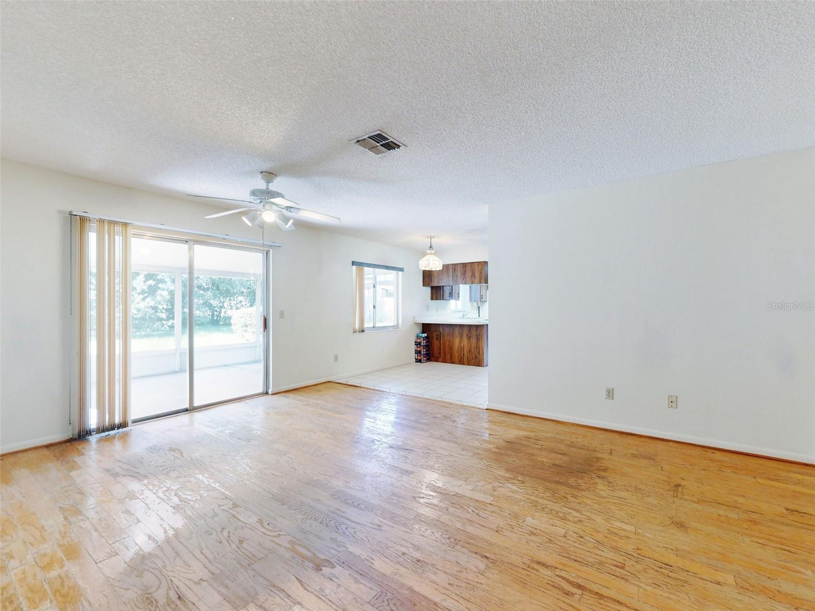 DELTONA LAKES UNIT 07 - Residential