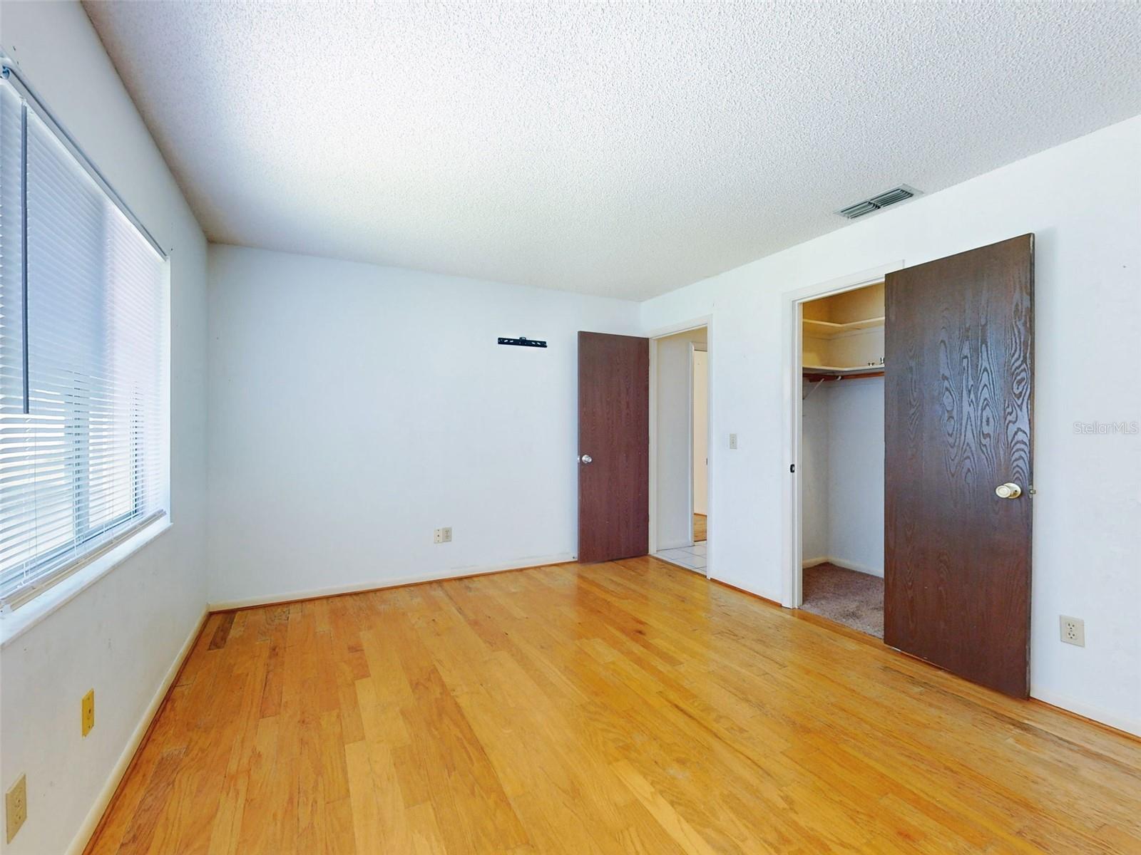 DELTONA LAKES UNIT 07 - Residential