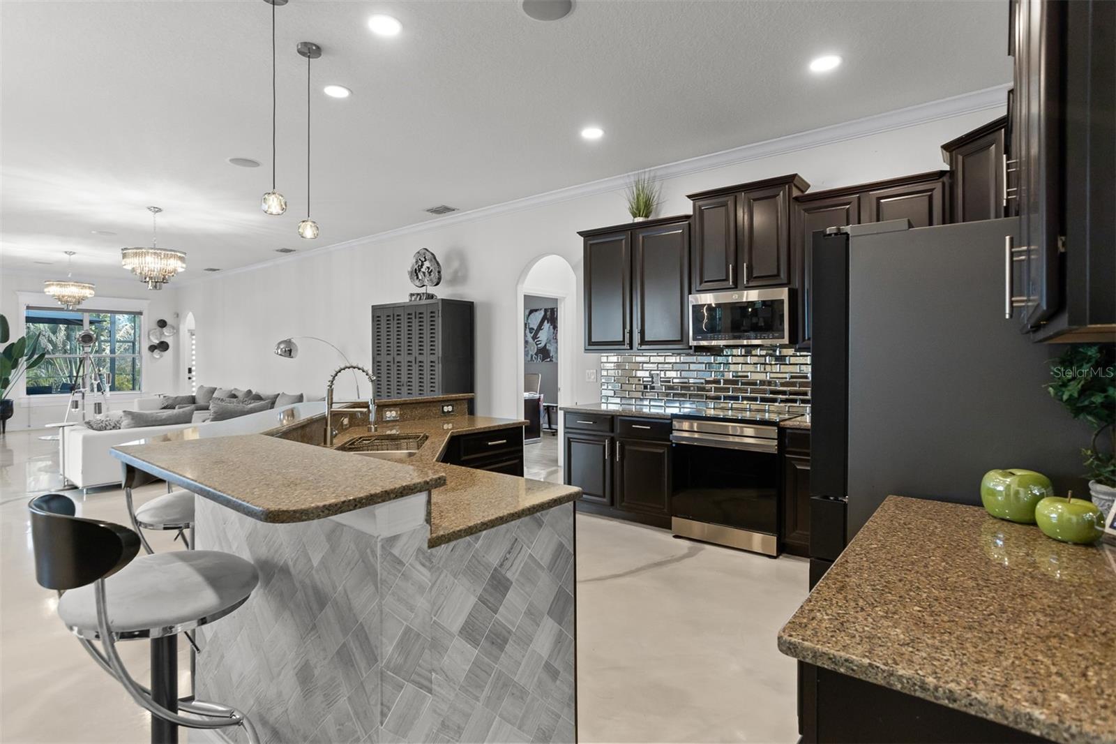 SPYGLASS AT RIVER BEND - Residential