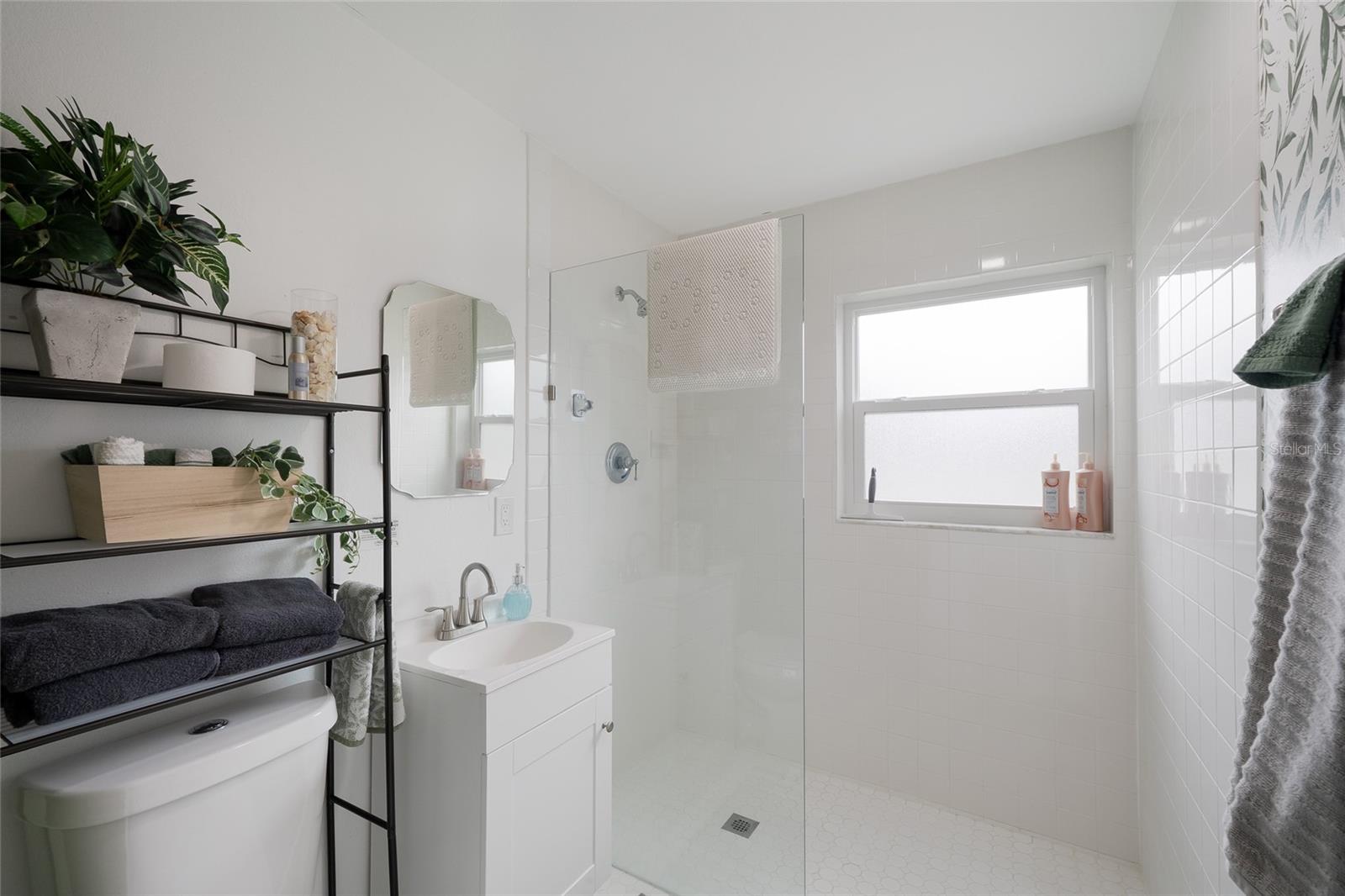 SOUTH VENICE - Residential