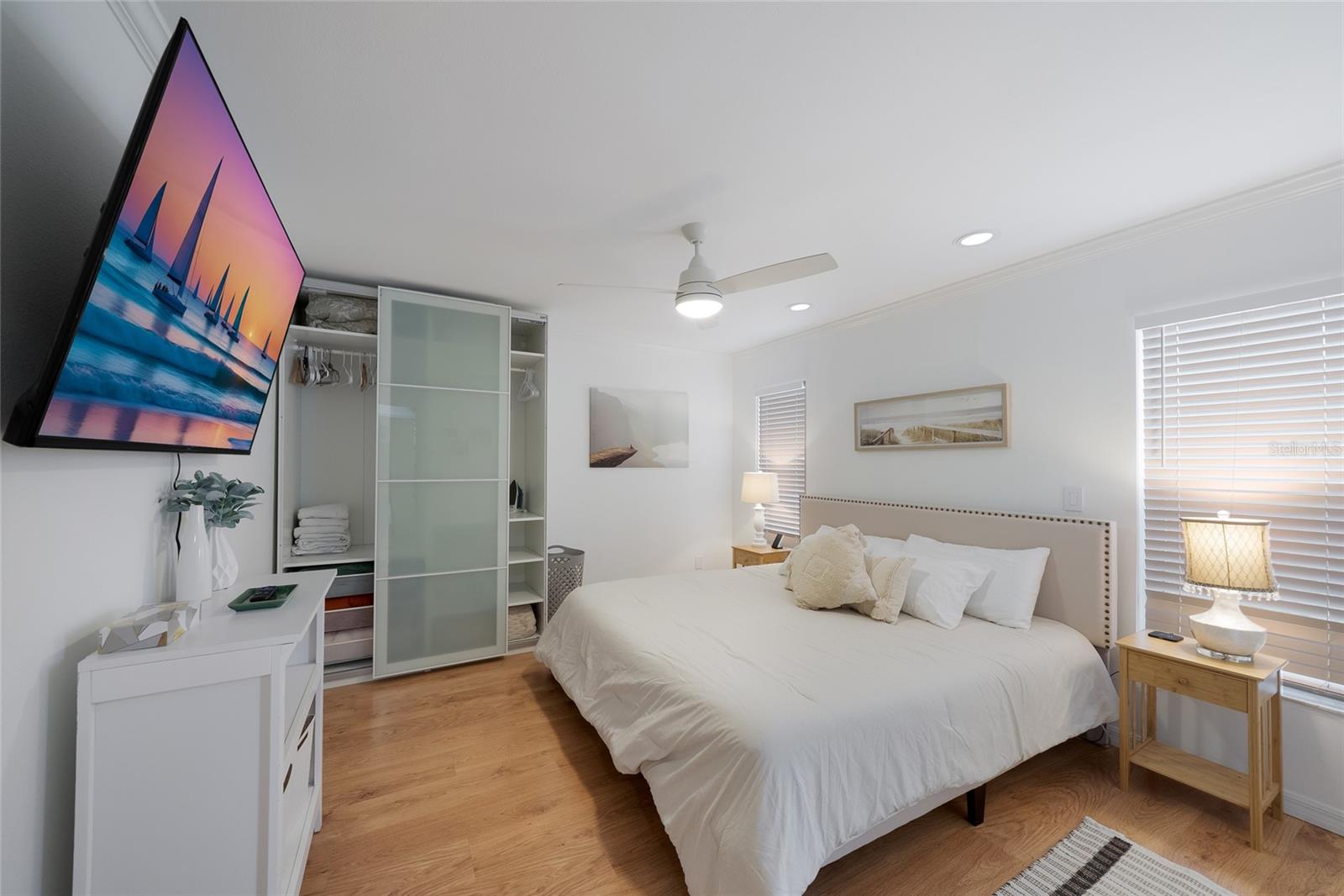 SOUTH VENICE - Residential