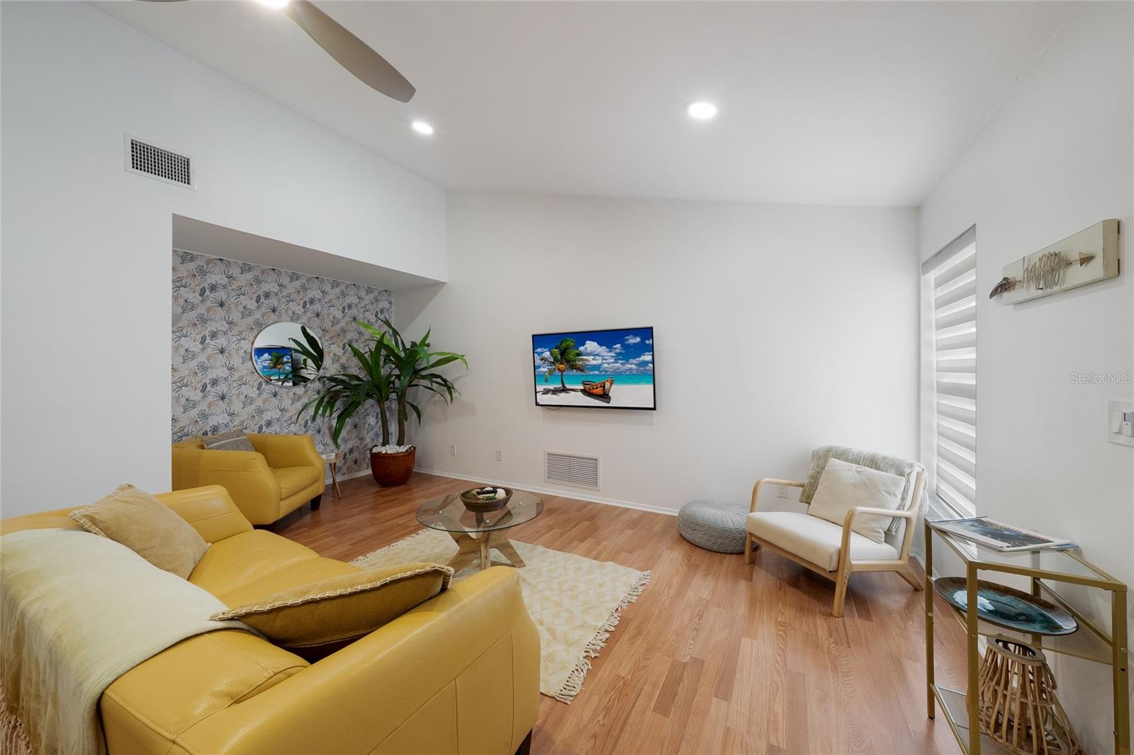 SOUTH VENICE - Residential