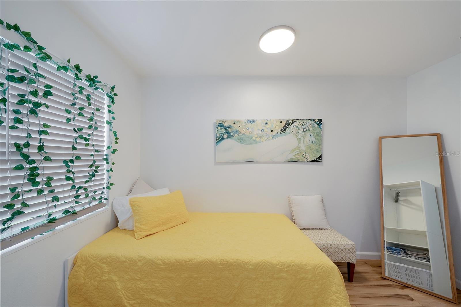SOUTH VENICE - Residential
